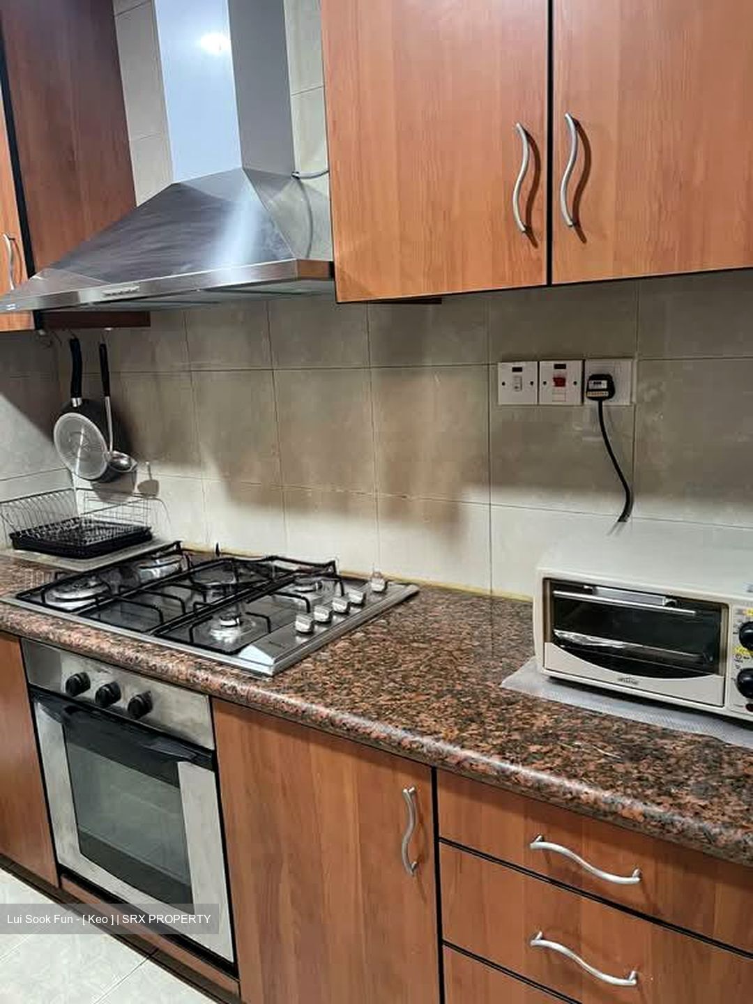 Landbay Condominium (D16), Condominium #558231721